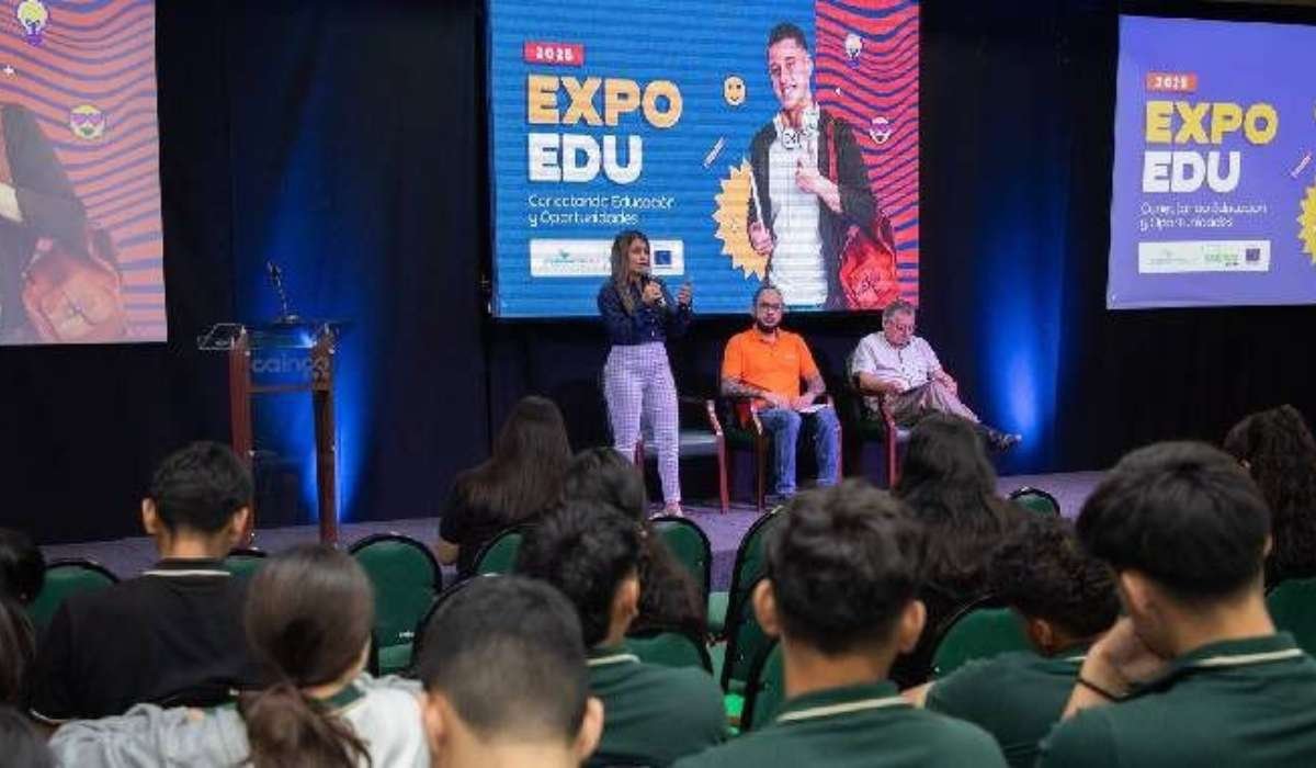 CAINCO promueve oportunidades laborales y educativas para la juventud boliviana