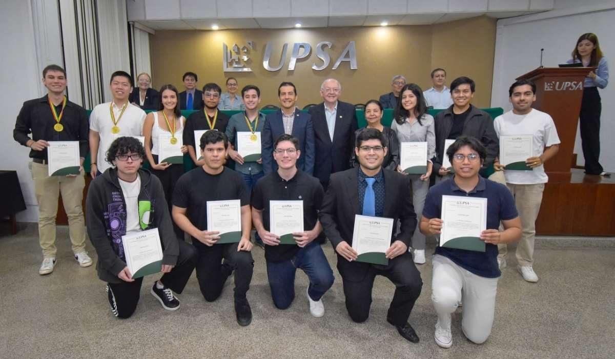 Más de 100 soluciones tecnológicas innovadoras en la TecnoUPSA 2025