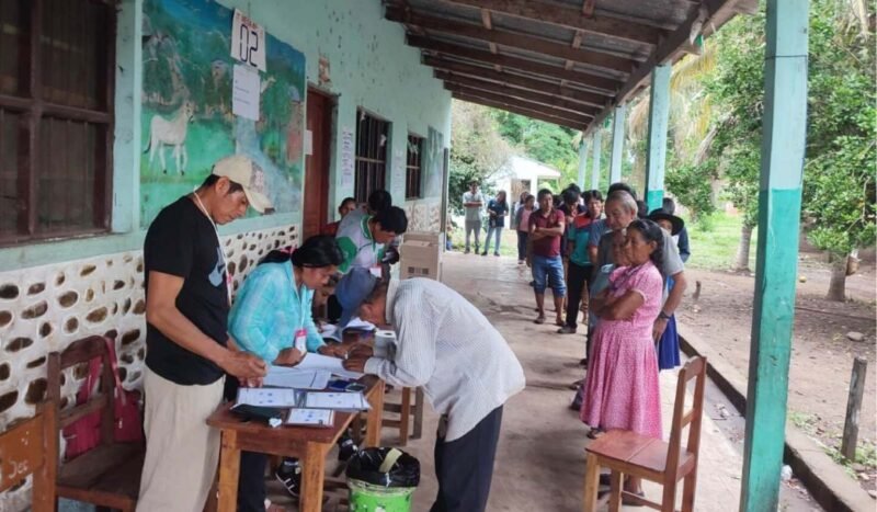 Las democracias latinoamericanas frente al reto de convertir el desencanto en desarrollo