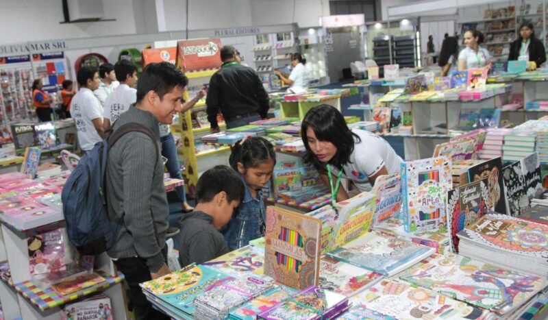Feria del Libro: 12 días para conocer nuevos títulos, conversar con autores y ampliar conocimientos
