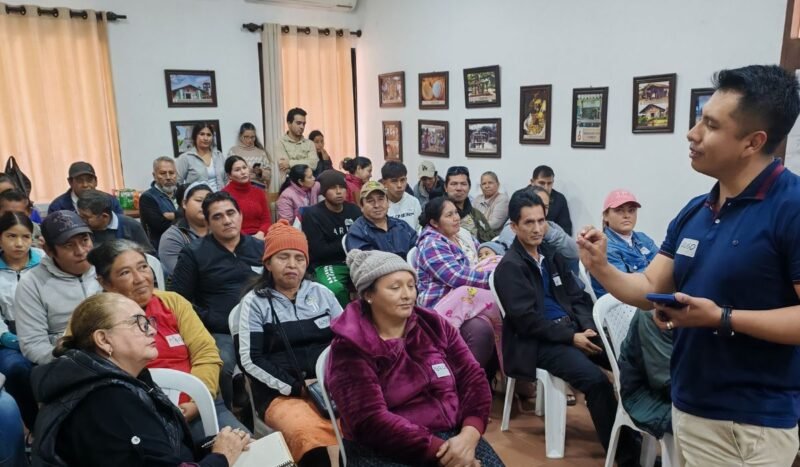 Tecnología que impulsa el ahorro para facilitar el acceso al crédito y a nuevos mercados de los pequeños productores agrícolas