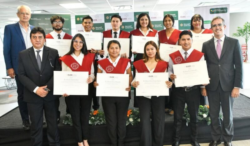 Catorce jóvenes profesionales culminan sus maestrías con becas de la Fundación Mercantil Santa Cruz
