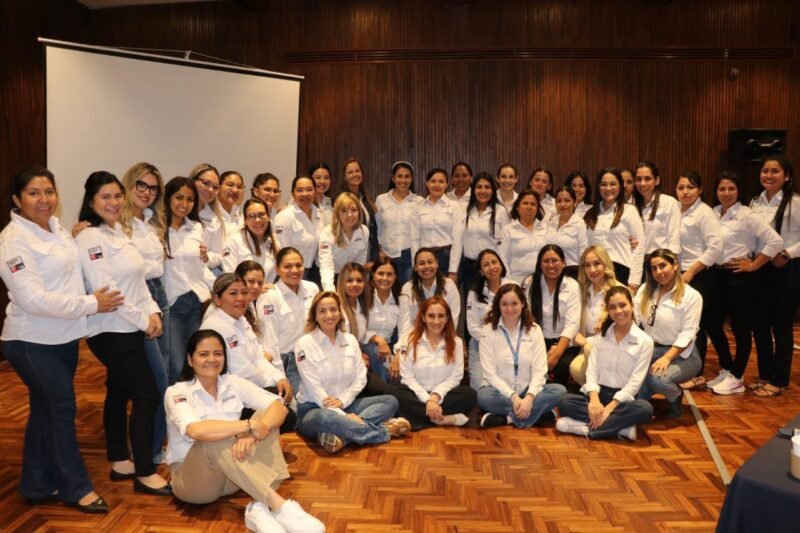 Mujer Itacamba impulsa el liderazgo femenino y fortalece el desarrollo de talento en la organización